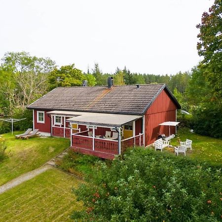 A Countryside Villa Close To Uppsala! Bagian luar foto
