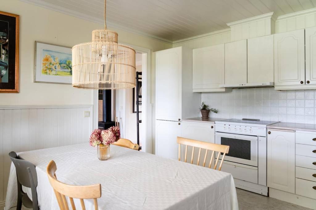 A Countryside Villa Close To Uppsala! Bagian luar foto